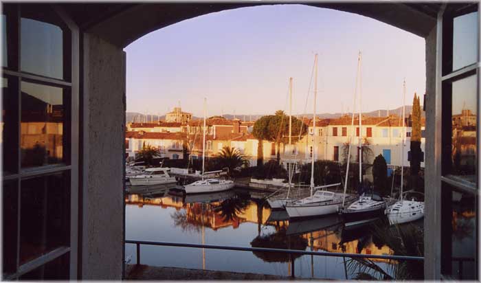 Ferienhaus Ferienwohnung Apartment in Port Grimaud in der Bucht von St. Tropez - Frankreich